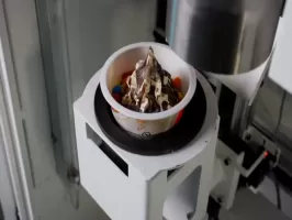 Soft Serve Ice Cream Vending Machines: How Technical Design Ensures Quality Texture